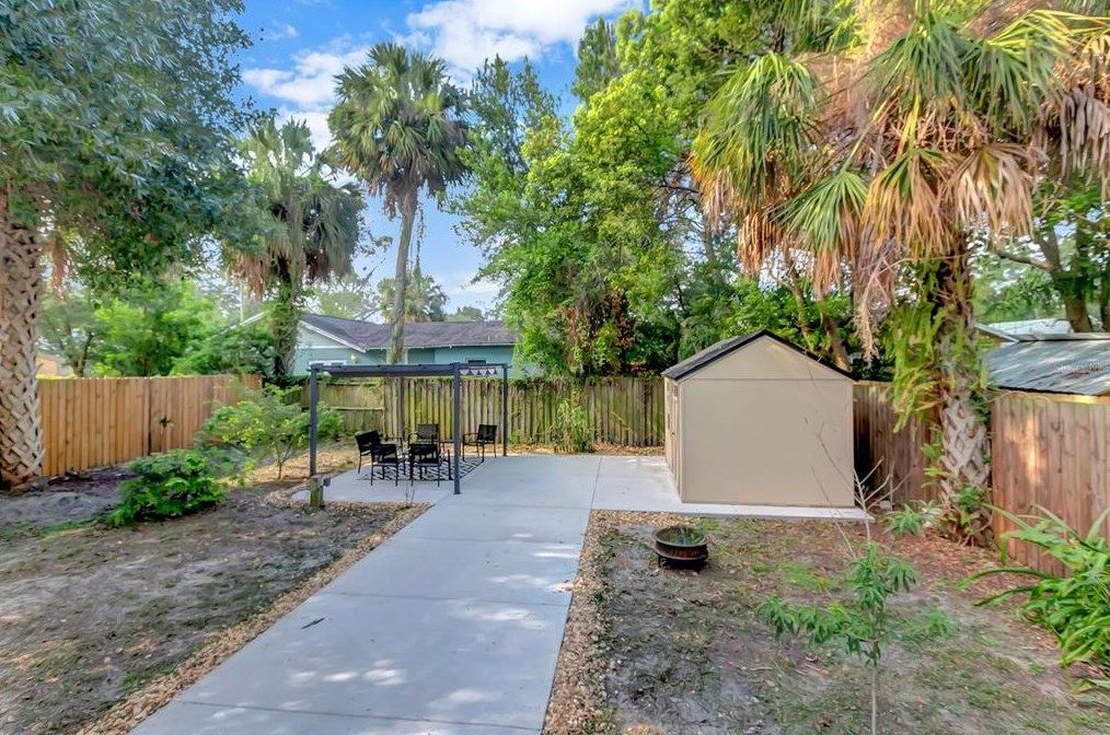 204 North St, Tampa FL  33604-6017 exterior