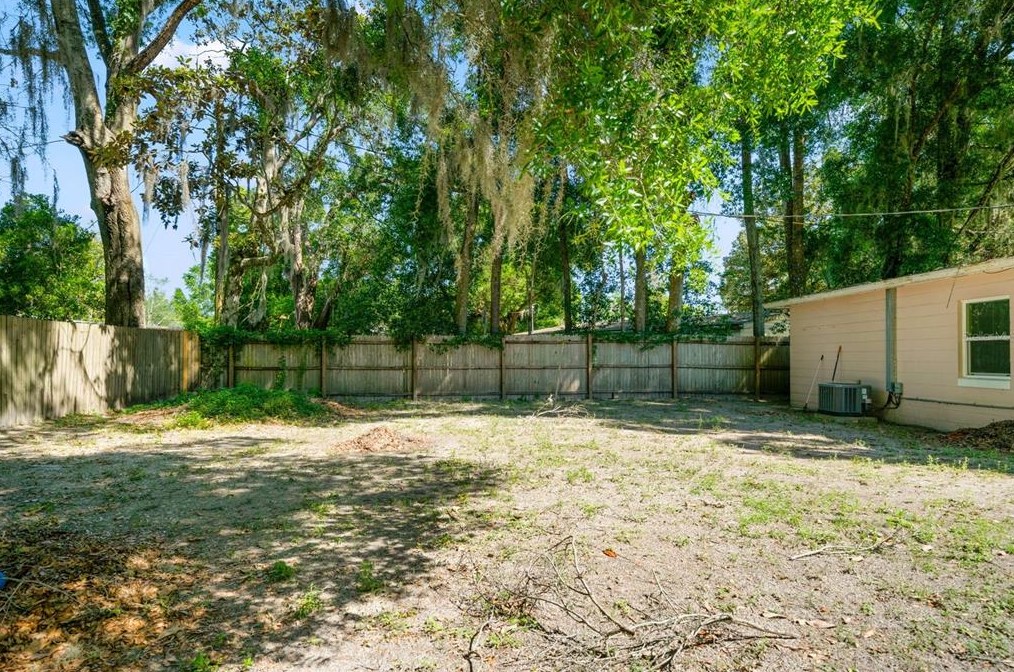 21408 Campbell Dr, Brooksville, FL 34601