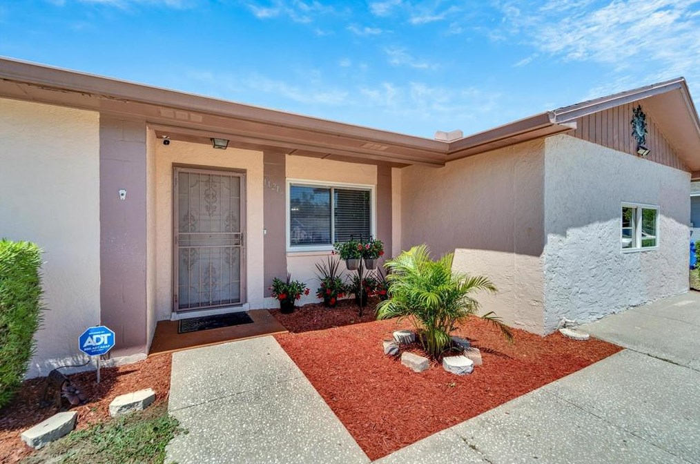 11216 Garfield Ct, Seffner FL  33584-8316 exterior
