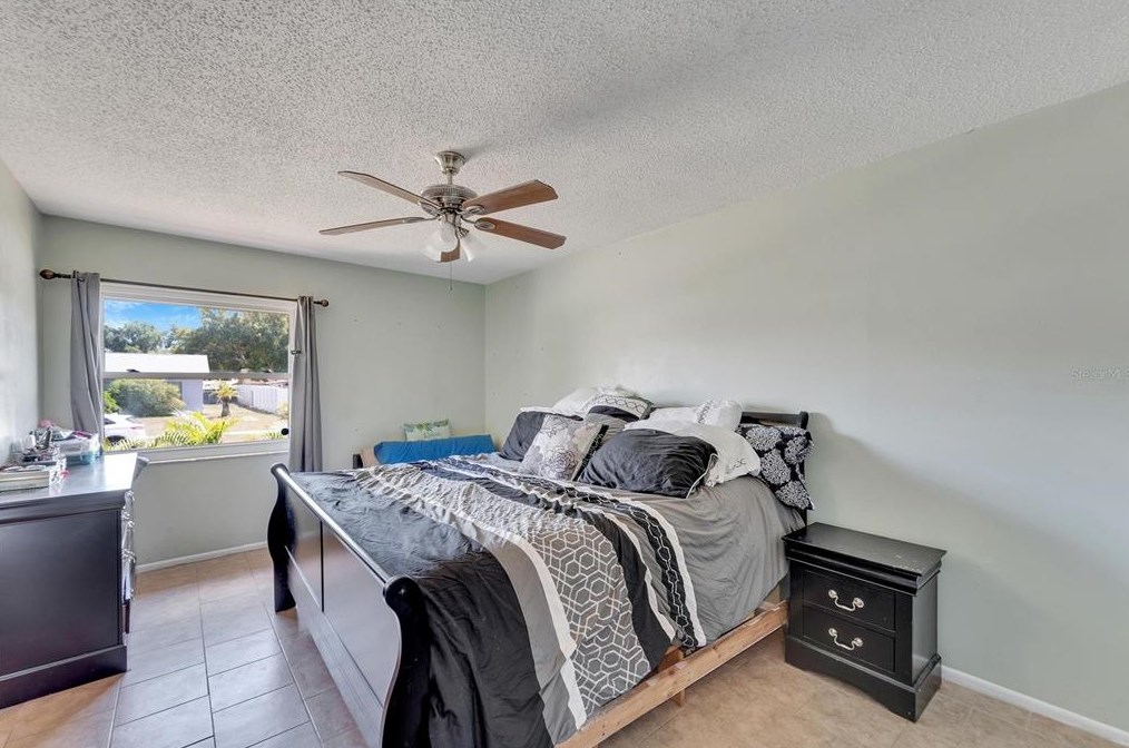 11216 Garfield Ct, Seffner FL  33584-8316 exterior