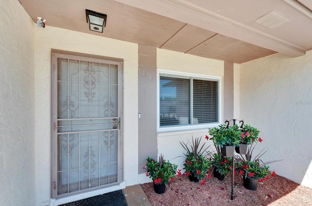 11216 Garfield Ct, Seffner FL  33584-8316 exterior