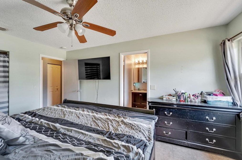 11216 Garfield Ct, Seffner FL  33584-8316 exterior
