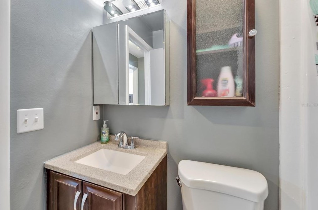 11216 Garfield Ct, Seffner FL  33584-8316 exterior