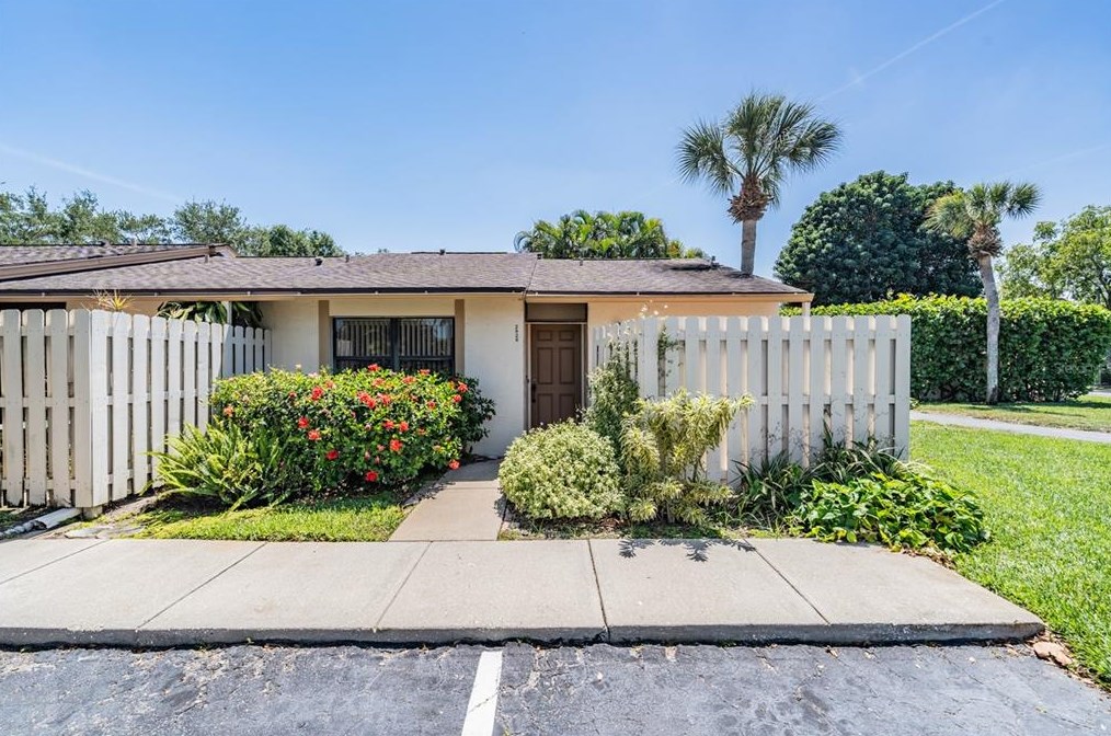 2926 60th St W #2926, Bradenton, FL 34209