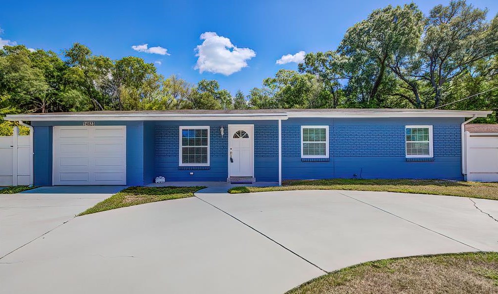 14823 Iris Ave, Tampa, FL 33613-1828