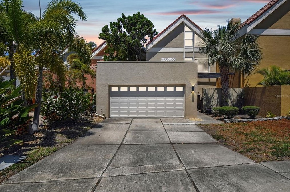 811 Symphony Isles Blvd, Ruskin, FL 33572-2743