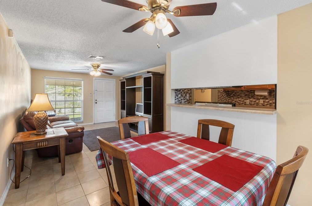 8327 Galewood Cir, Tampa, FL 33615