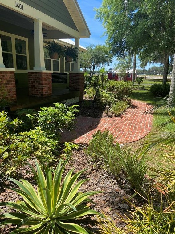 1601 Williams Rd, Plant City, FL 33565-2460