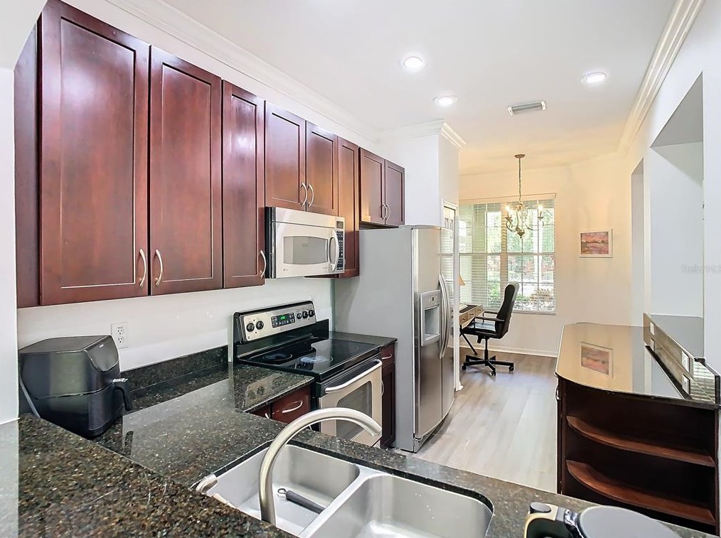 12419 Chase Grove Dr, Tampa FL  33626-1615 exterior