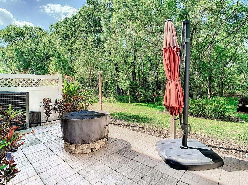 12419 Chase Grove Dr, Tampa FL  33626-1615 exterior