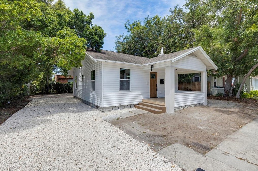 2121 Auburn St, Saint Petersburg, FL 33712-3017