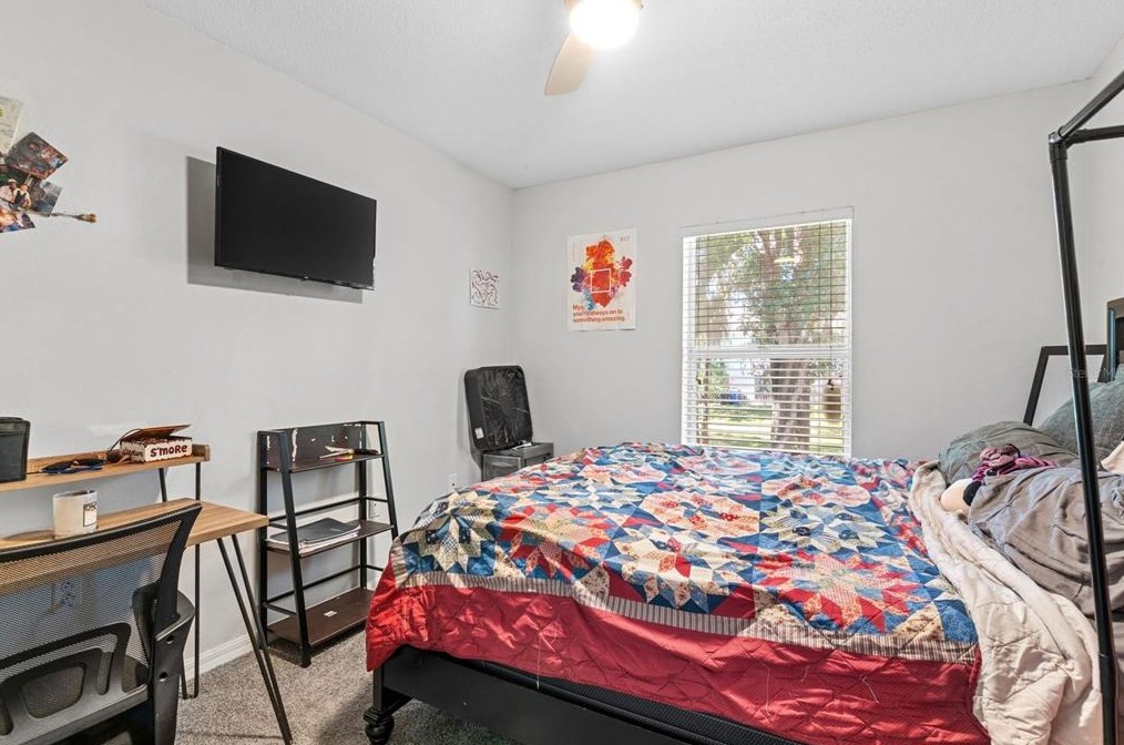 4660 Ashburn Sq Dr, Tampa FL 33610-5956 exterior