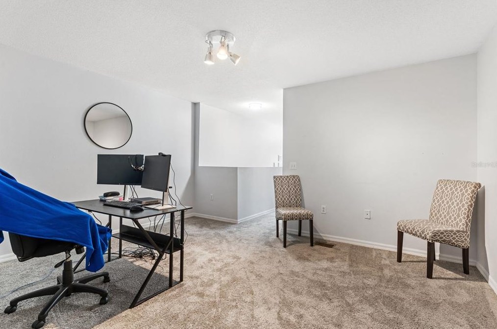 4660 Ashburn Sq Dr, Tampa FL 33610-5956 exterior