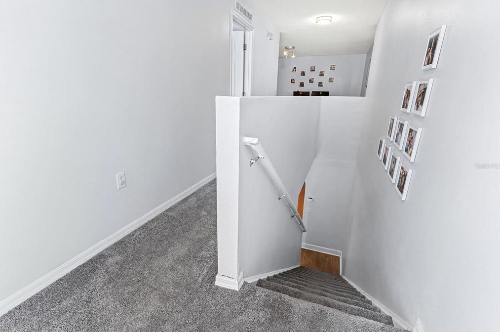 4660 Ashburn Sq Dr, Tampa FL 33610-5956 exterior