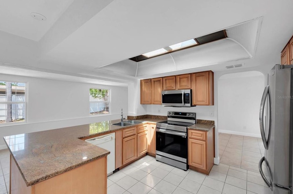 6701 16 Way, Saint Petersburg FL  33712-5901 exterior