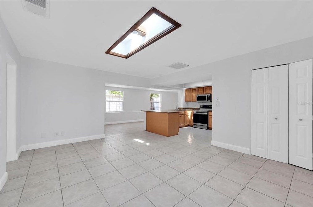 6701 16 Way, Saint Petersburg FL  33712-5901 exterior