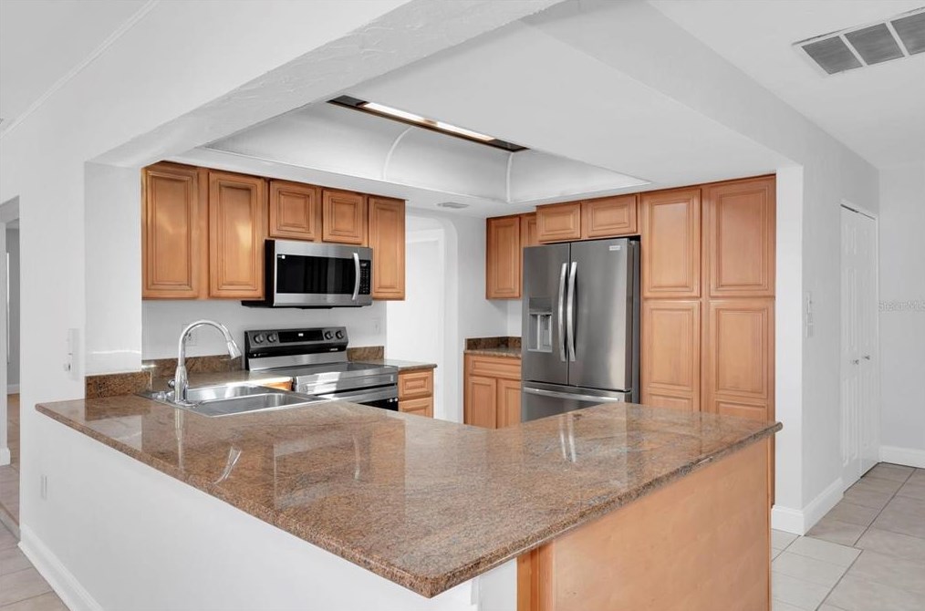 6701 16 Way, Saint Petersburg FL  33712-5901 exterior