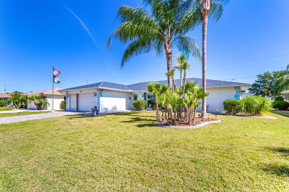611 Ojai Ave, Ruskin, FL 33573-5144