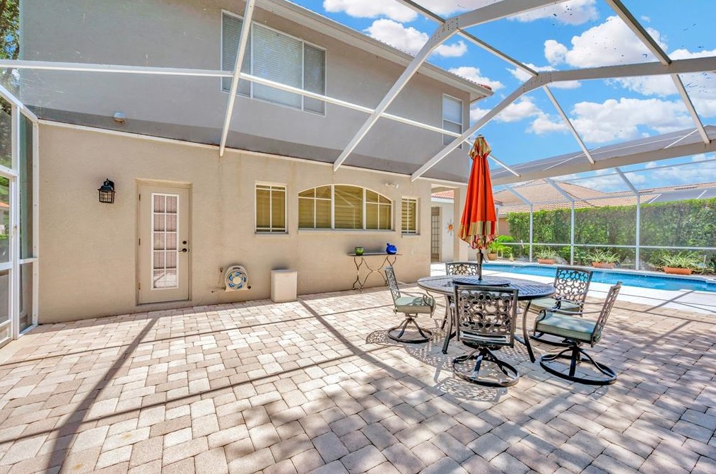 10254 Arbor Side Dr, Tampa FL  33647-2951 exterior