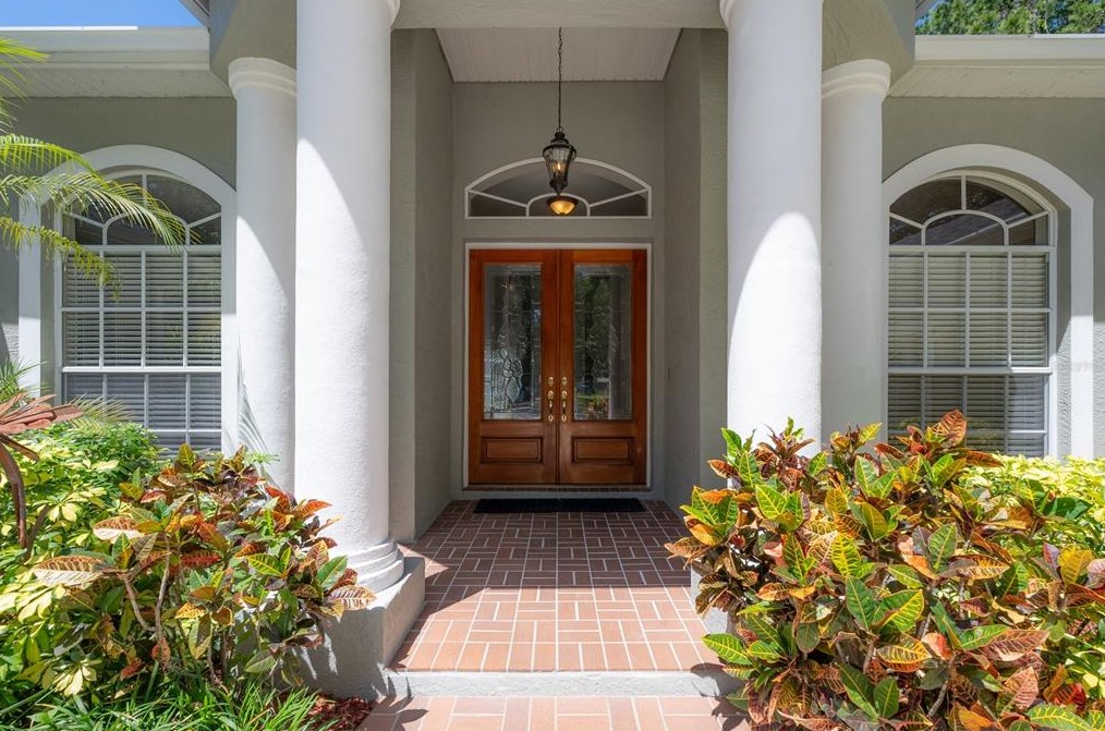 3611 Lake Padgett Dr, Land O Lakes, FL 34639-4574