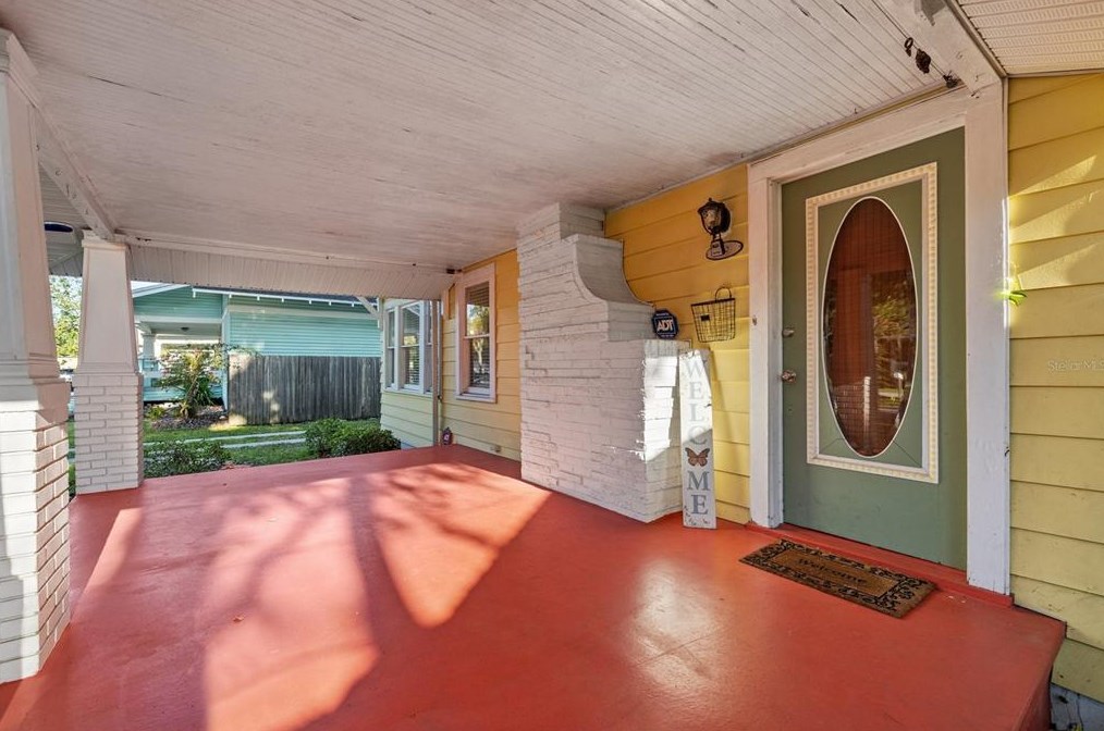 910 E Hamilton Ave, Tampa, FL 33604