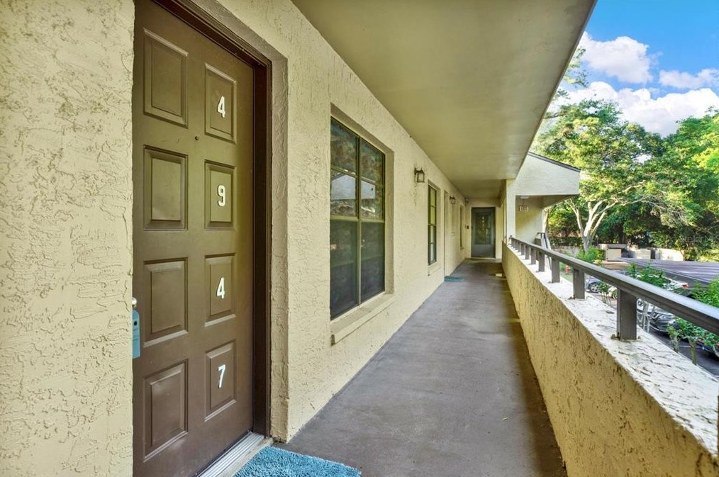 4947 Puritan Cir, Tampa, FL 33617-8356