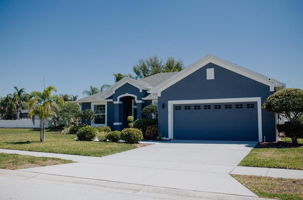 4545 Mandolin Blvd, Winter Haven, FL 33884-3532