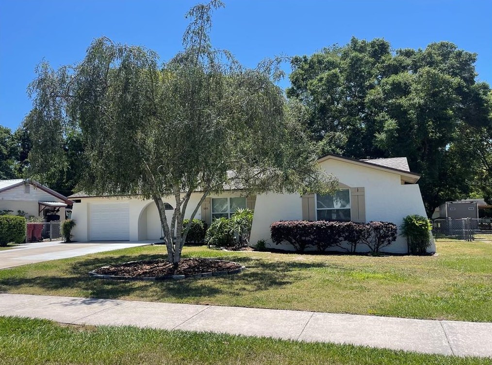 1005 Cason St, Plant City, FL 33563