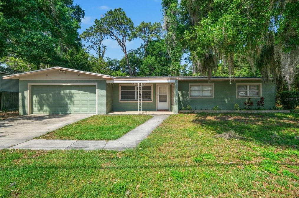 1008 N Parsons Ave, Brandon, FL 33510