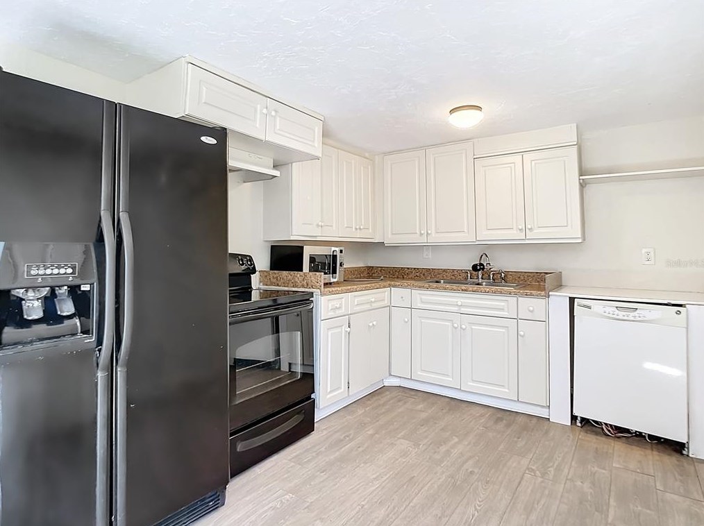 2624 Lee St, Punta Gorda FL exterior