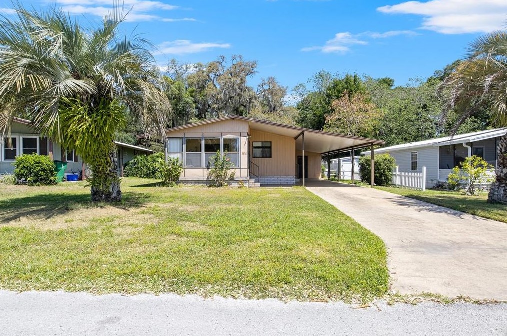 38760 Vulcan Cir, Zephyrhills FL exterior