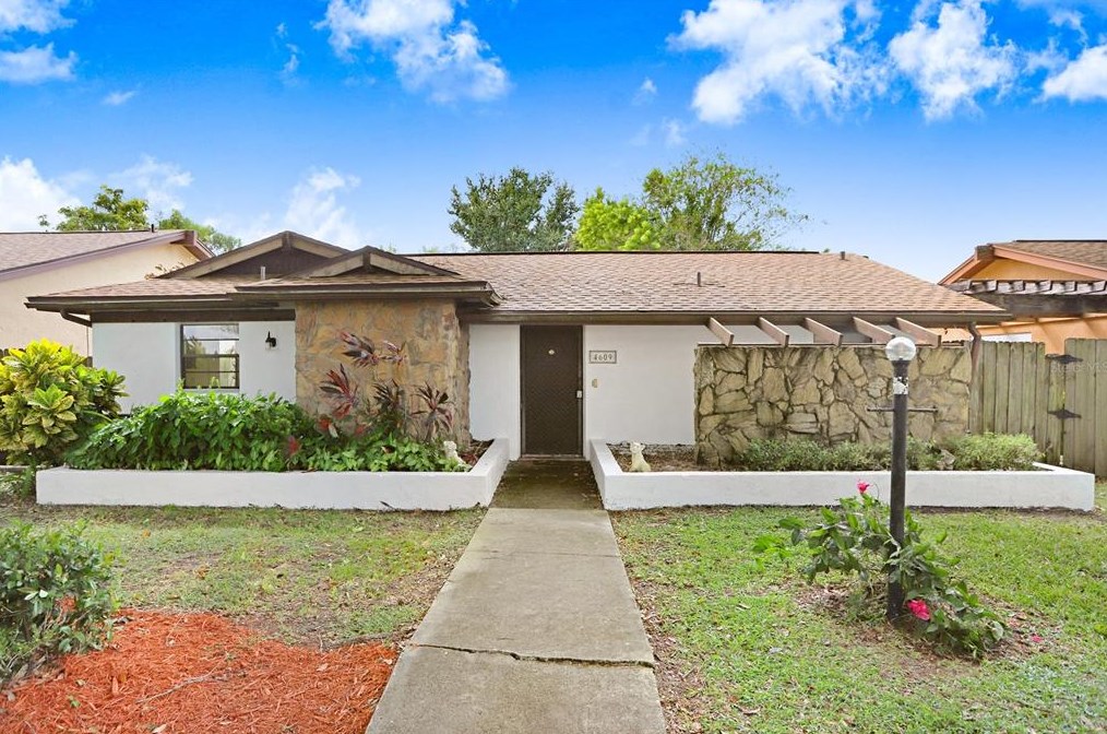 4609 Granada Blvd, Sebring, FL 33872-2387