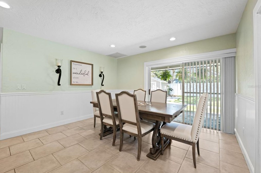 10767 Danielle Dr, Largo FL exterior