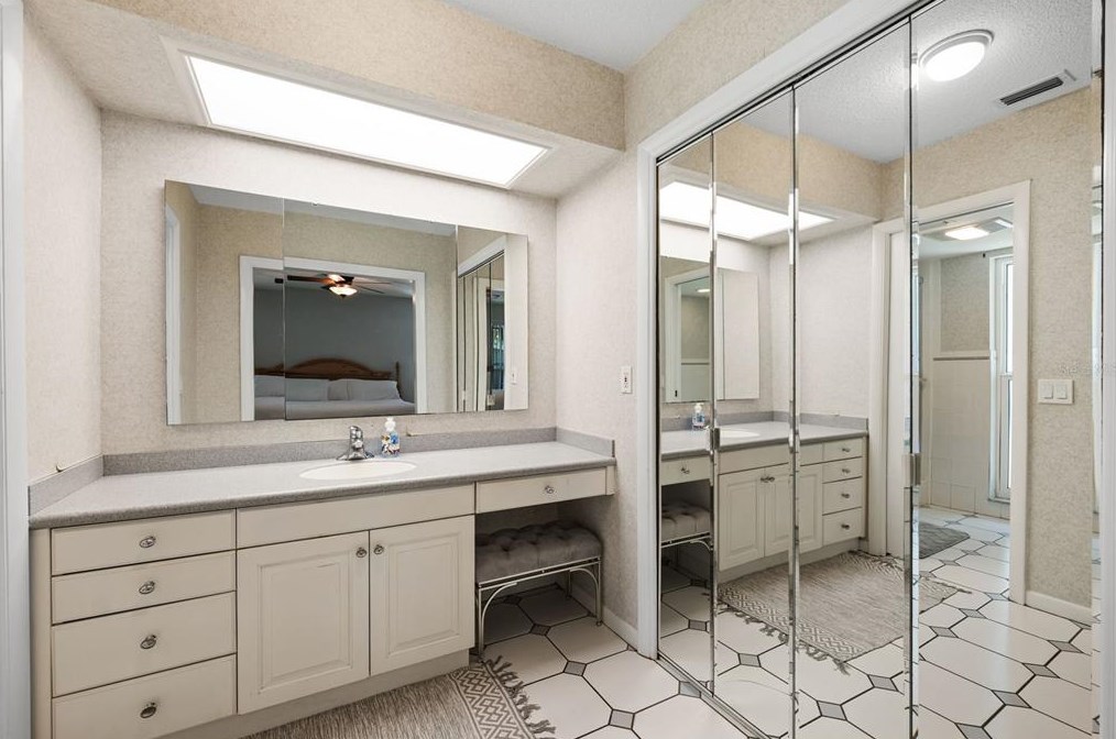 10767 Danielle Dr, Largo FL exterior