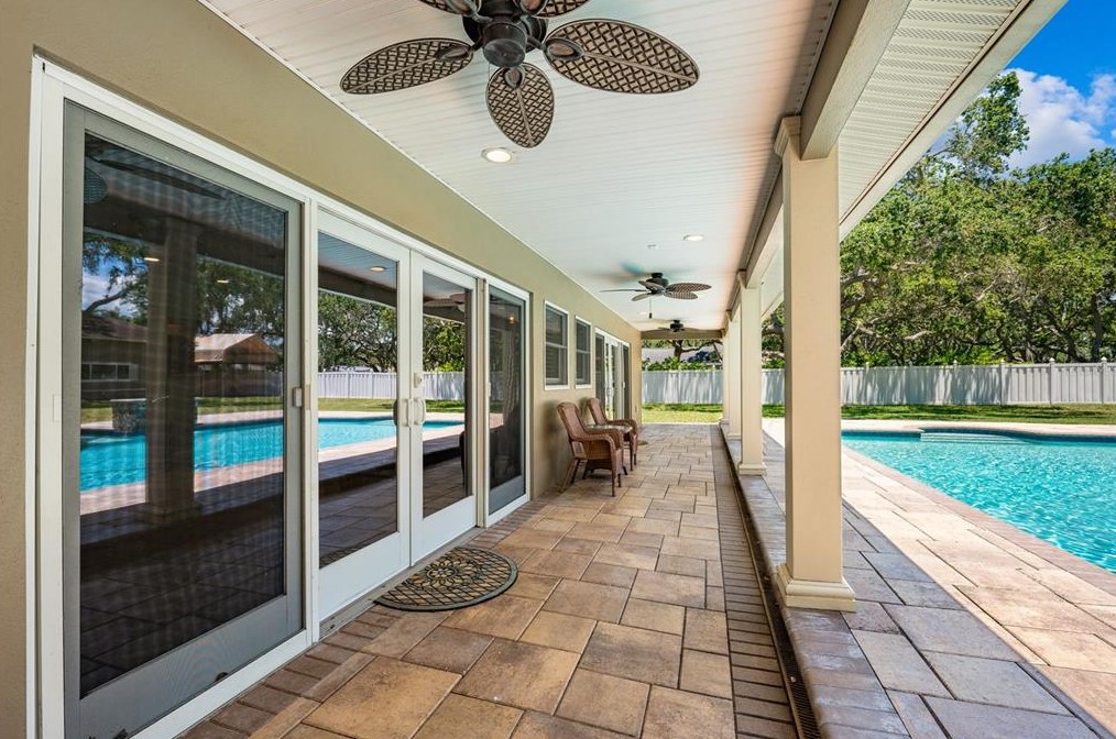 10767 Danielle Dr, Largo FL exterior