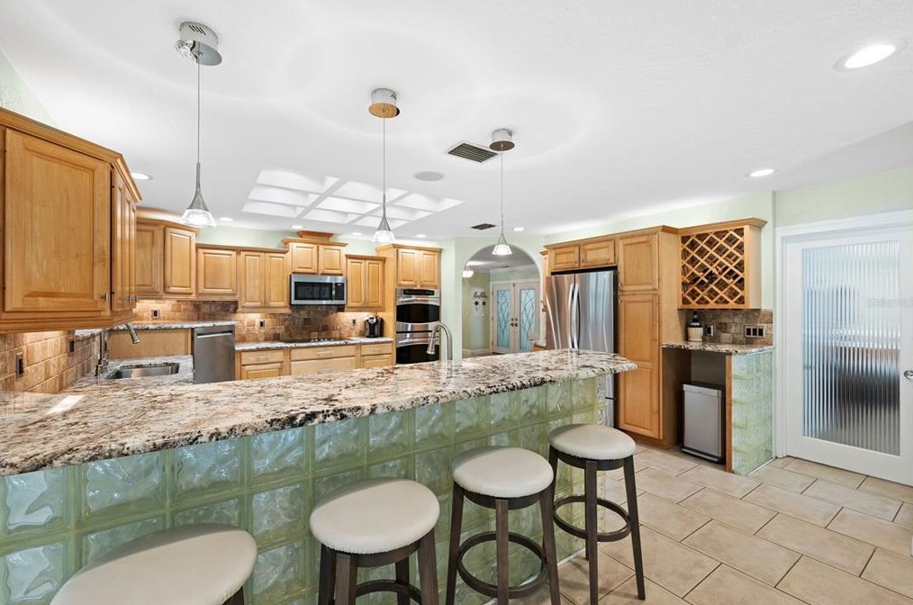 10767 Danielle Dr, Largo FL exterior