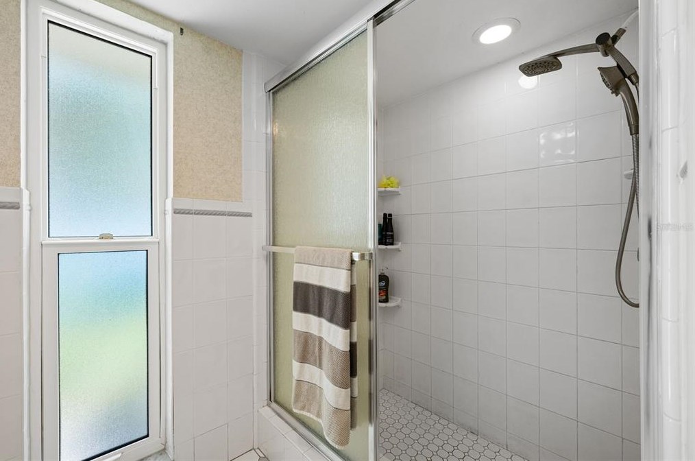 10767 Danielle Dr, Largo FL exterior