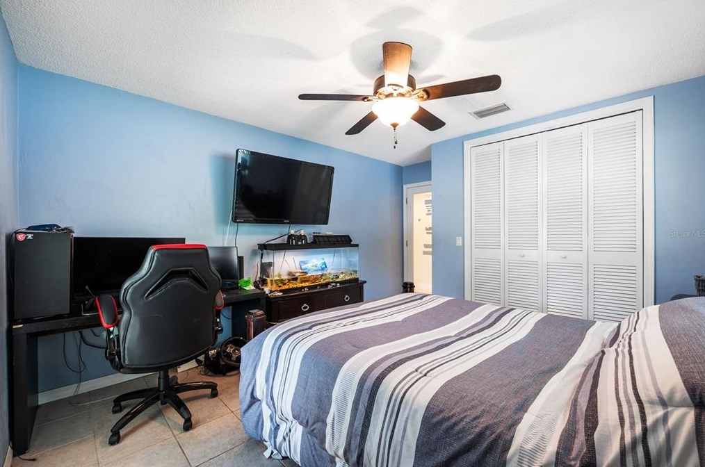 10767 Danielle Dr, Largo FL exterior