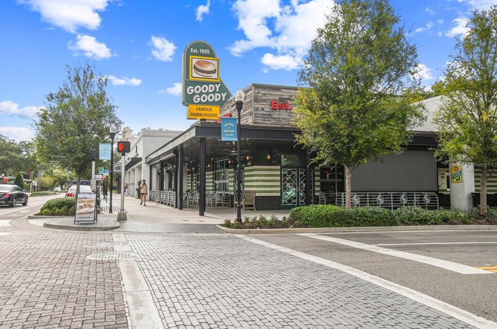 506 Oregon Ave, Tampa FL 33606-2575 exterior