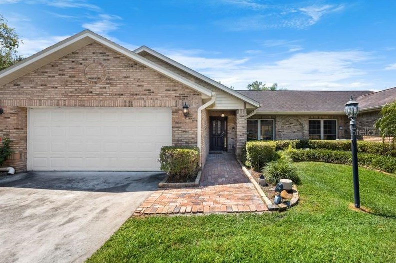 615 Pinewalk Dr, Brandon, FL 33510-2164