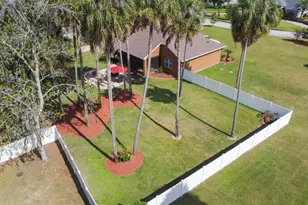 849 John Cressler Dr, Seffner, FL 33584 - Photo 42