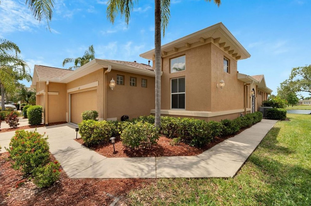 1132 Jameson Greens Dr #30, Ruskin, FL 33573