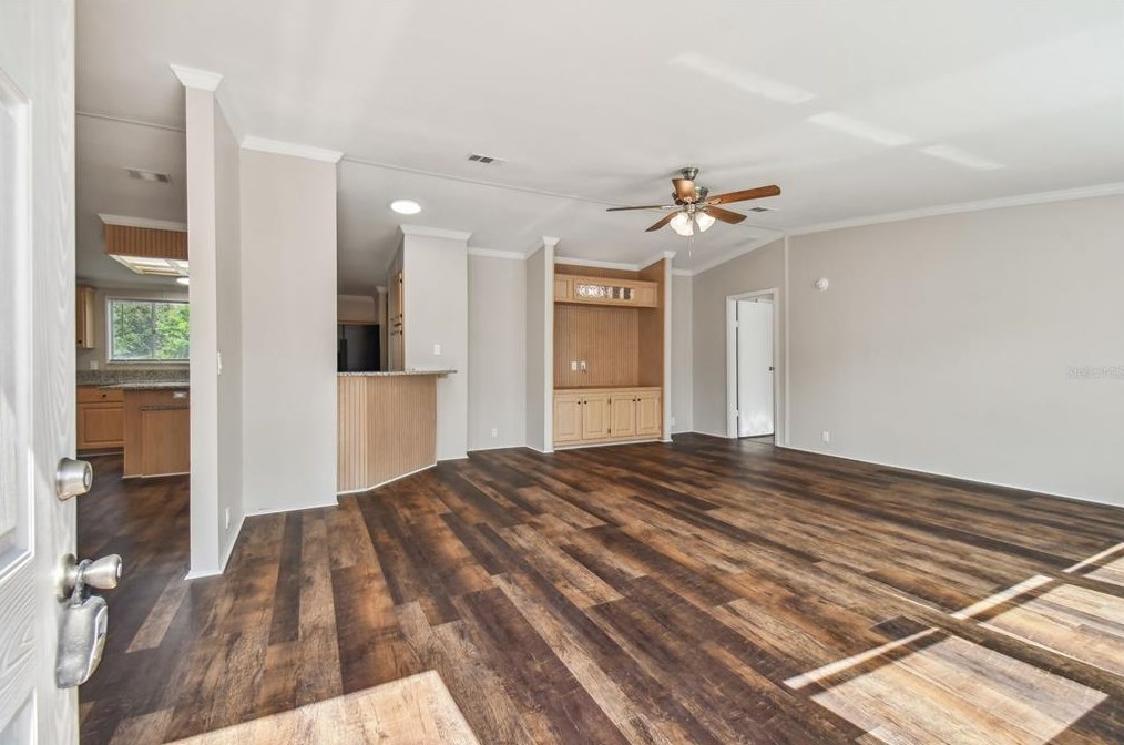 9616 Silverbend Dr, Dade City FL  33525-1466 exterior