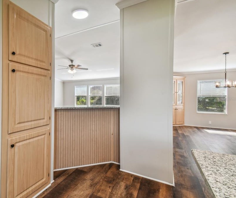 9616 Silverbend Dr, Dade City FL  33525-1466 exterior