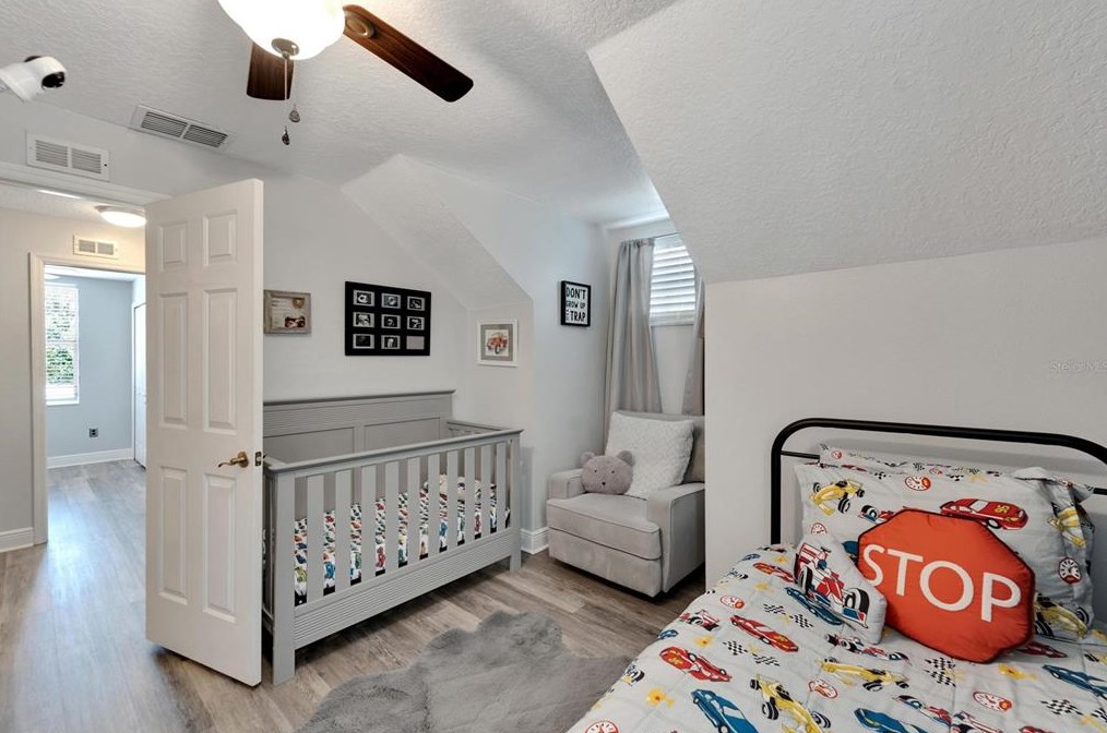 6151 Kiteridge Dr, Lithia FL 33547-5849 exterior