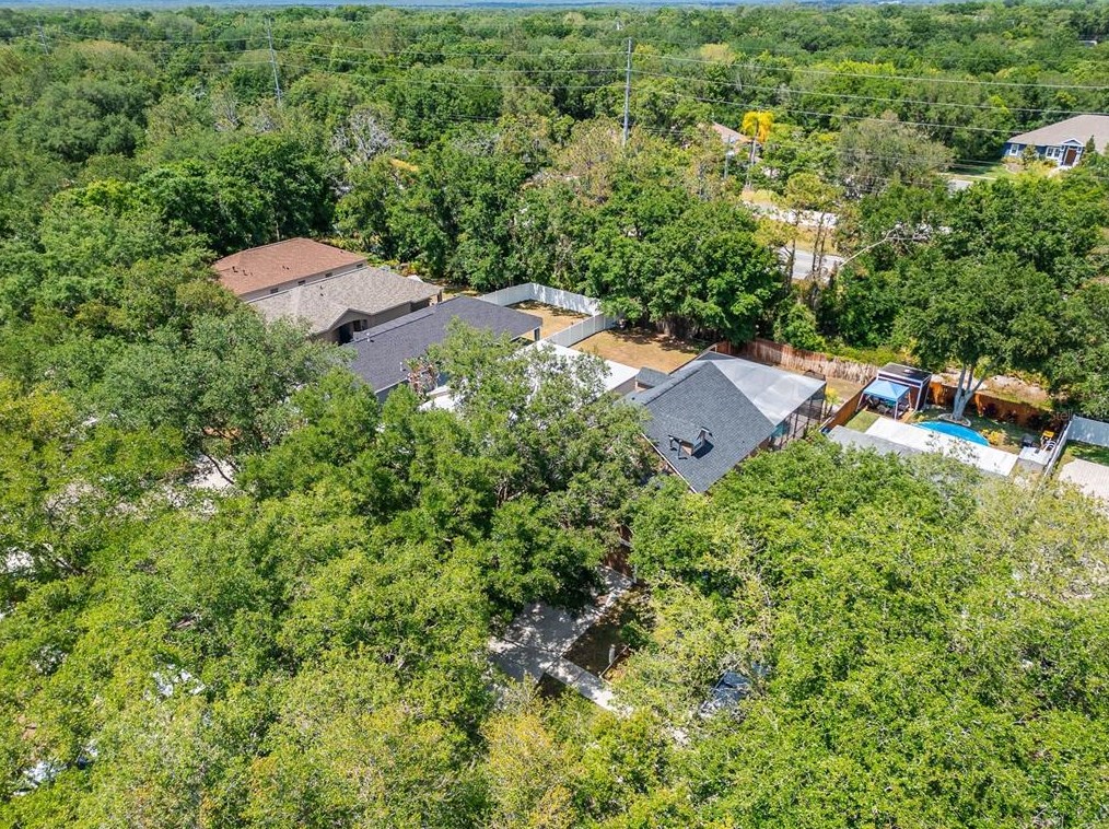 6151 Kiteridge Dr, Lithia FL 33547-5849 exterior