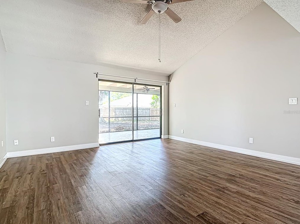 1502 Teakwood Dr, Plant City FL  33563-7848 exterior