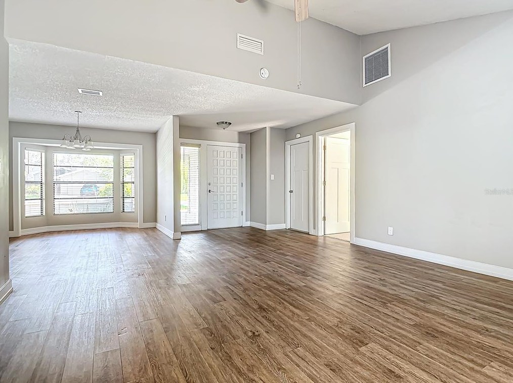 1502 Teakwood Dr, Plant City FL  33563-7848 exterior