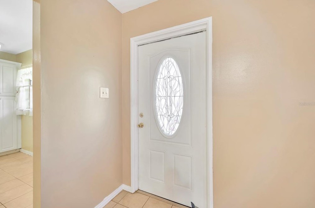 6005 Francis Dr, Ruskin, FL 33572-2625