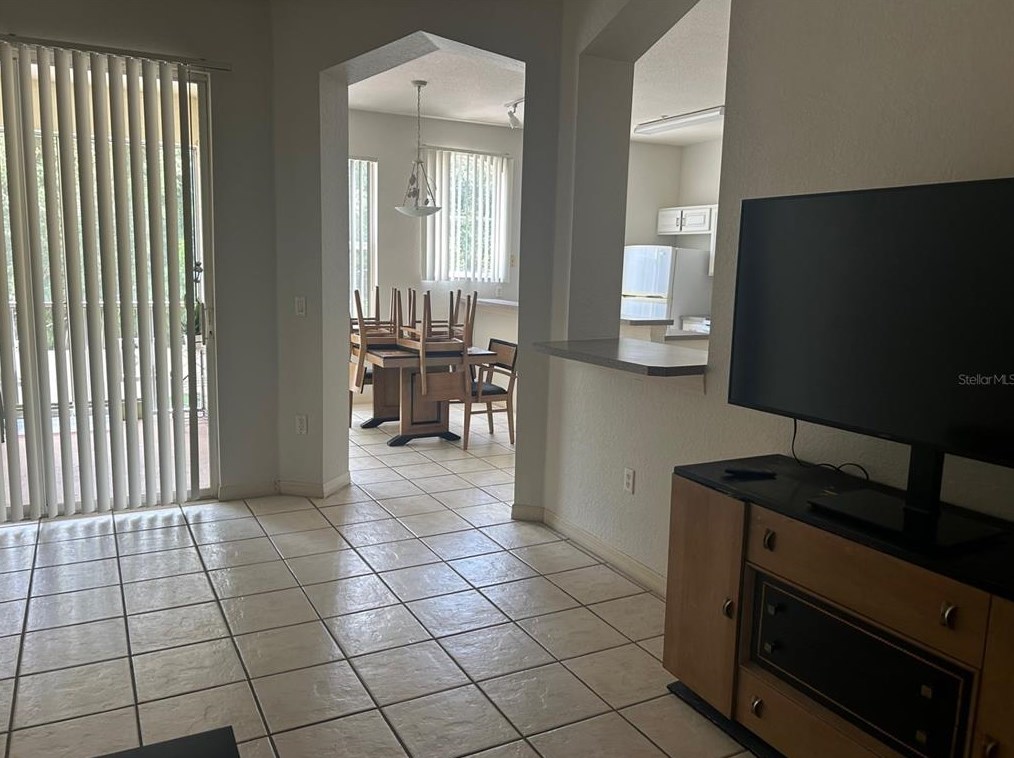 5020 Sunridge Palms Dr, Tampa, FL 33617-1562